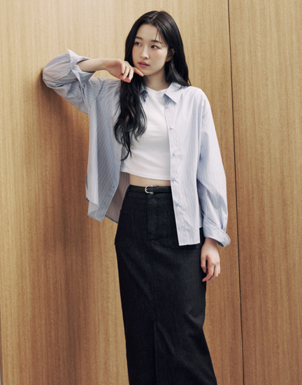 원지안 스트라이프 타이셔츠